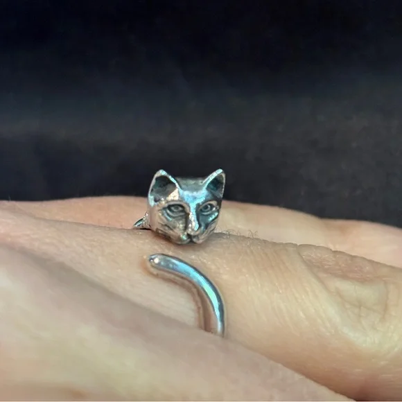 Silver Cat Ring - Picture 3 of 14